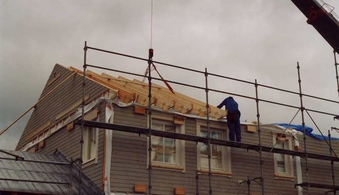 屋根トラスや垂木の取付