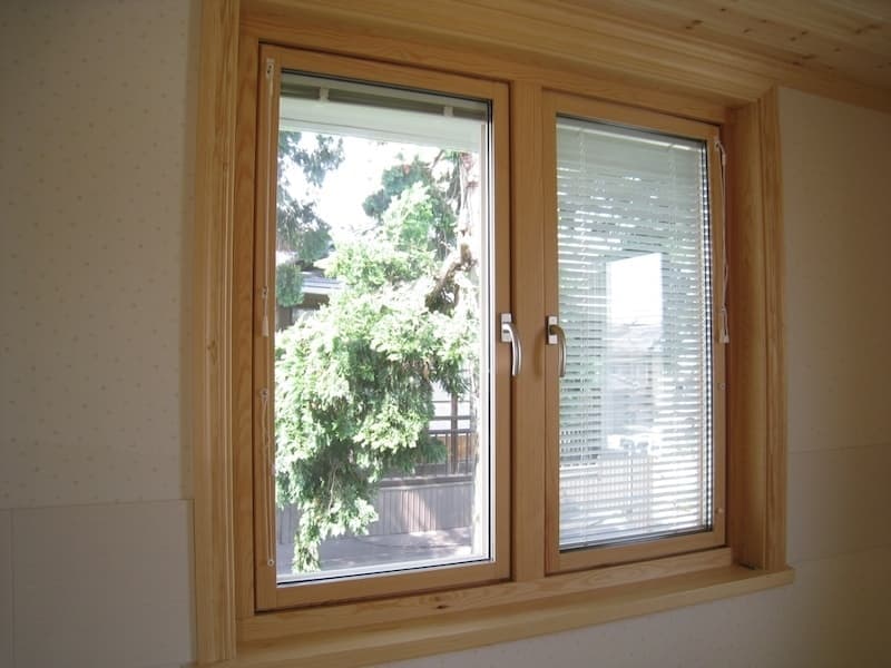 美しい木目のスウェーデンパイン