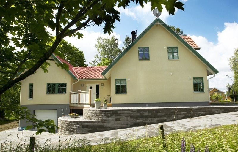 北欧デザイン感覚の素朴ながら魅力的なスウェーデンの家