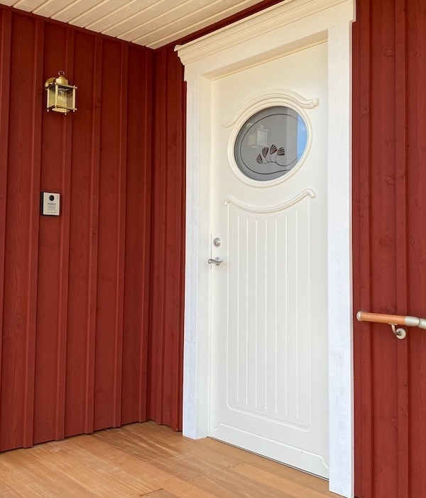 スニッカルペールの玄関ドア