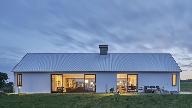 Skjutdörr teak oljad / Hajom Architect