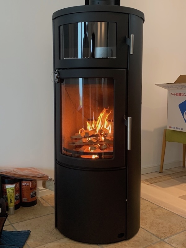 オーブン付薪ストーブ