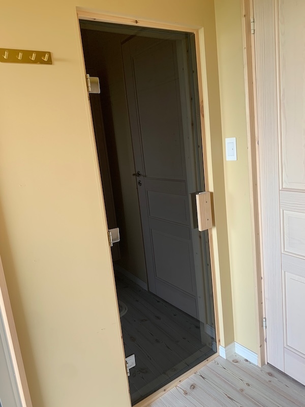 サウナ用ガラスドア